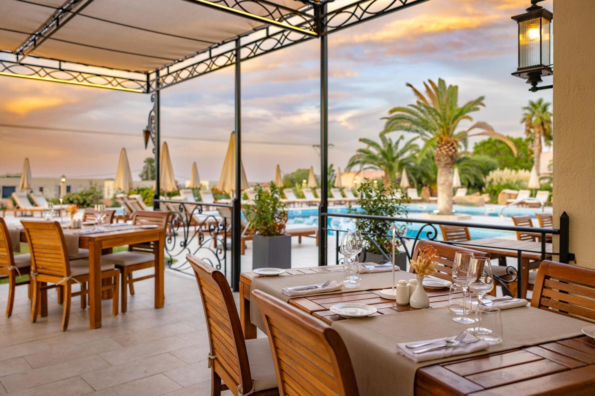 Hotel Corsica & Spa Calvi  Exterior foto